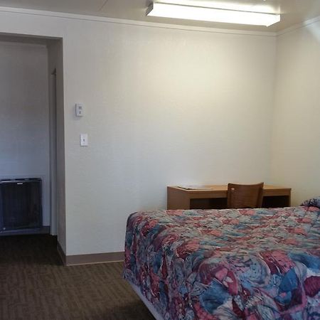 Budget Host Inn Fort Collins Dış mekan fotoğraf