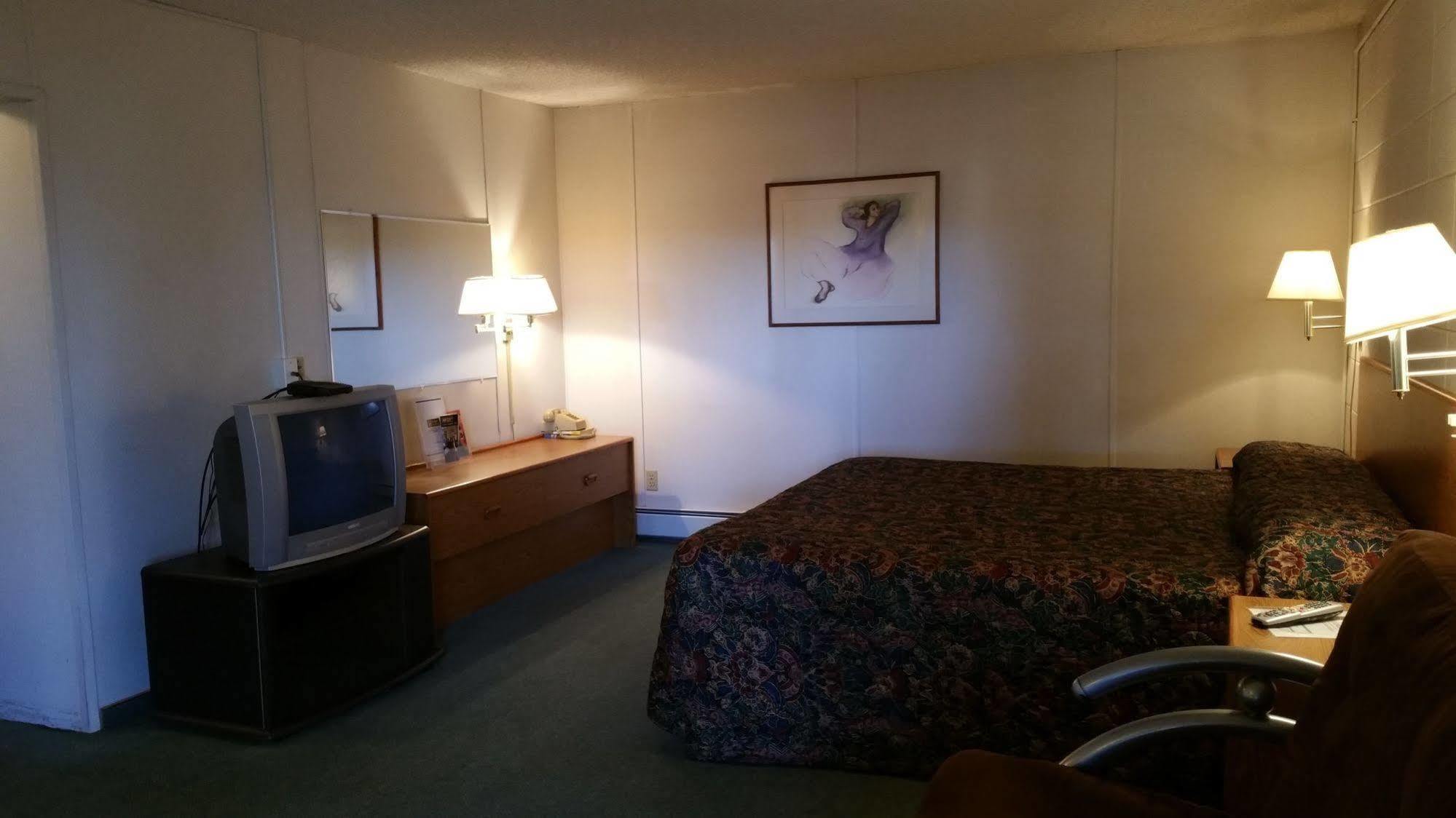Budget Host Inn Fort Collins Dış mekan fotoğraf